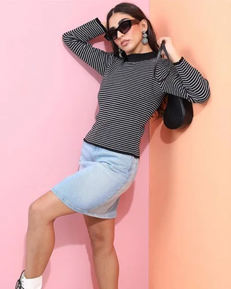 Women Striped Round Neck Sweater