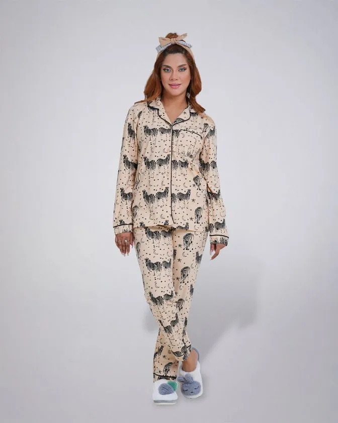 Women’s Notched Collar Long Nightwear Pajama Set