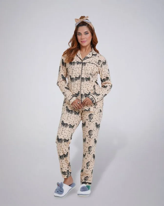 Women’s Notched Collar Long Nightwear Pajama Set